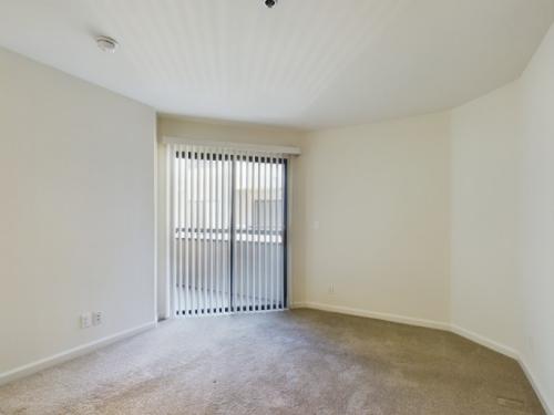 Apartments-in-Sherman-Oaks-CA-Two-Bedroom-Apartment-Interiors-B3-307-9